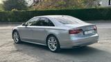 Audi A8 4.2 TDI tiptronic quattro - - silberne Audi A8