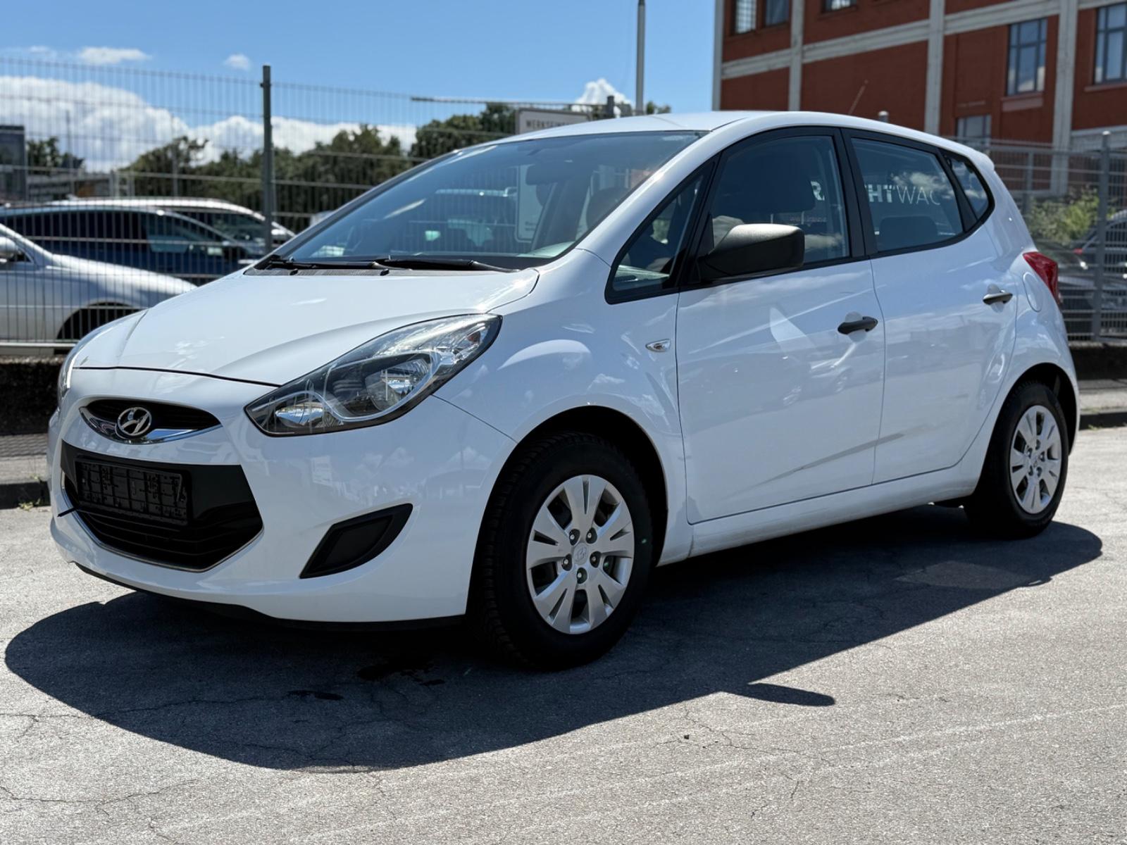 Hyundai ix20 Klimaanlage Scheckheft gepflegt