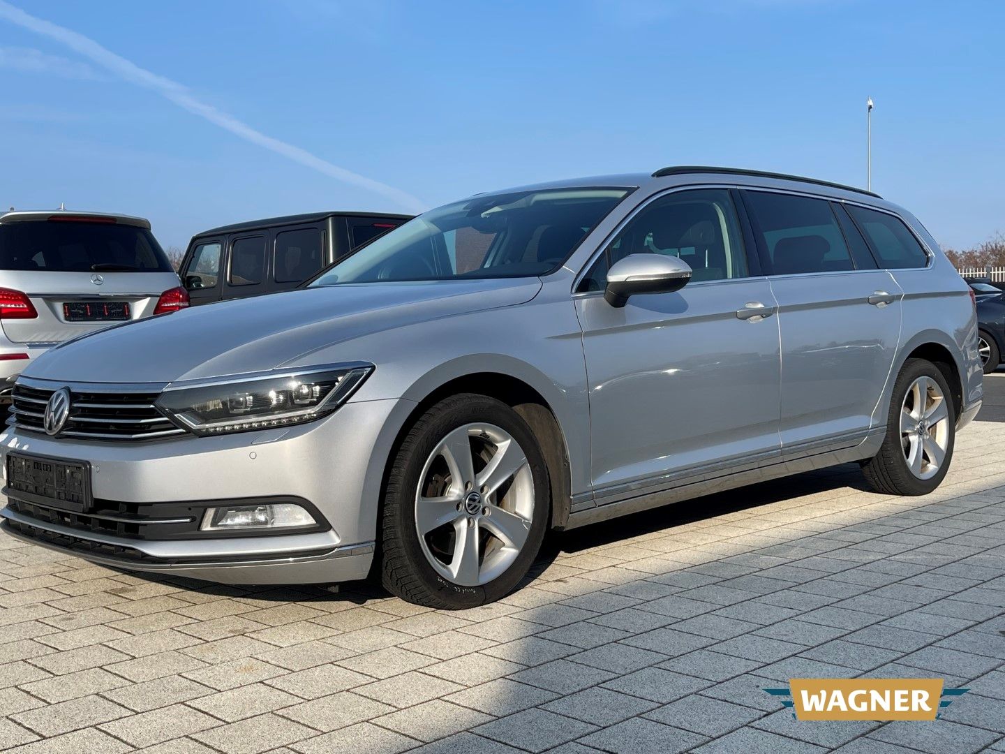 Fahrzeugabbildung Volkswagen Passat Variant Comfortline  2.0 TDI Bi-Xenon