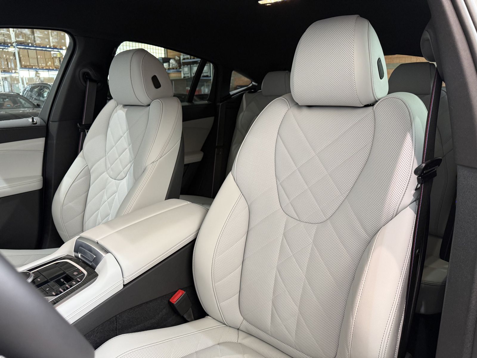 Fahrzeugeinzelansicht 12 Fahrzeugabbildung BMW X6 xDrive30d M Sport Gestiksteuerung HK HiFi