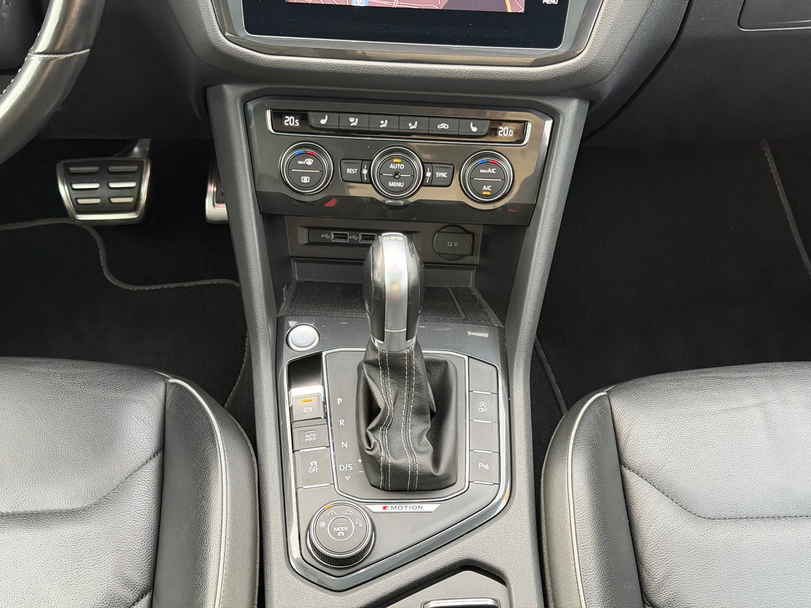 Fahrzeugabbildung Volkswagen Tiguan Allspace Highline 4Motion/R-LINE/PANO/LED