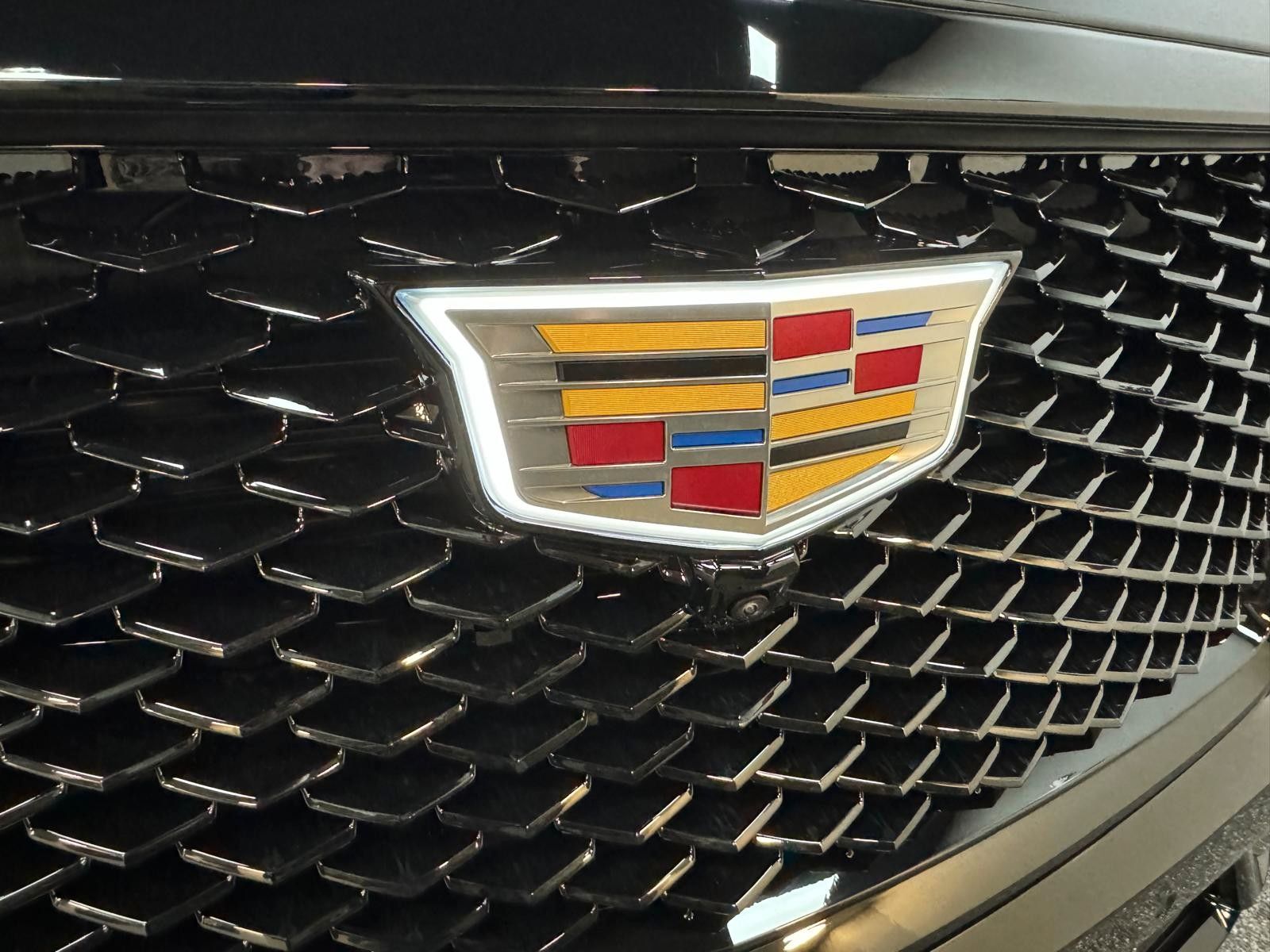 Fahrzeugabbildung Cadillac 2026 ESCALADE SPORT PLATINUM 6.2 V8-HUD-NIGHT V