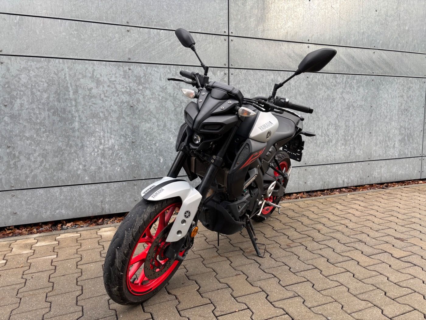 Fahrzeugabbildung Yamaha MT 125 Griffheizung