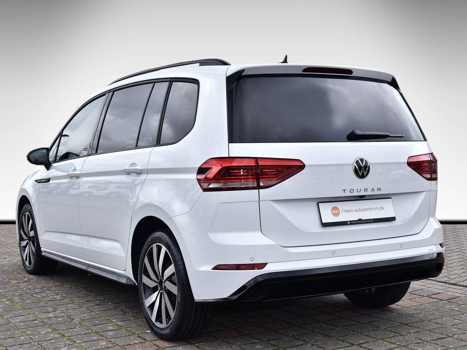 Fahrzeugabbildung Volkswagen Touran Highline 1,5 l TSI OPF 110 kW (150 PS) 7-