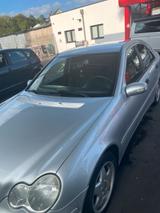 Mercedes-Benz Mercedes c 220 - gebrauchte Mercedes-Benz C 220 aus dem Jahr 2005