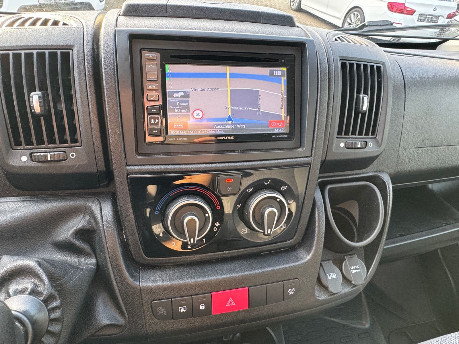 Fahrzeugabbildung Sunlight Cliff 640 FIAT EINZELLBETTEN TV KAMERA 18 ZOLL