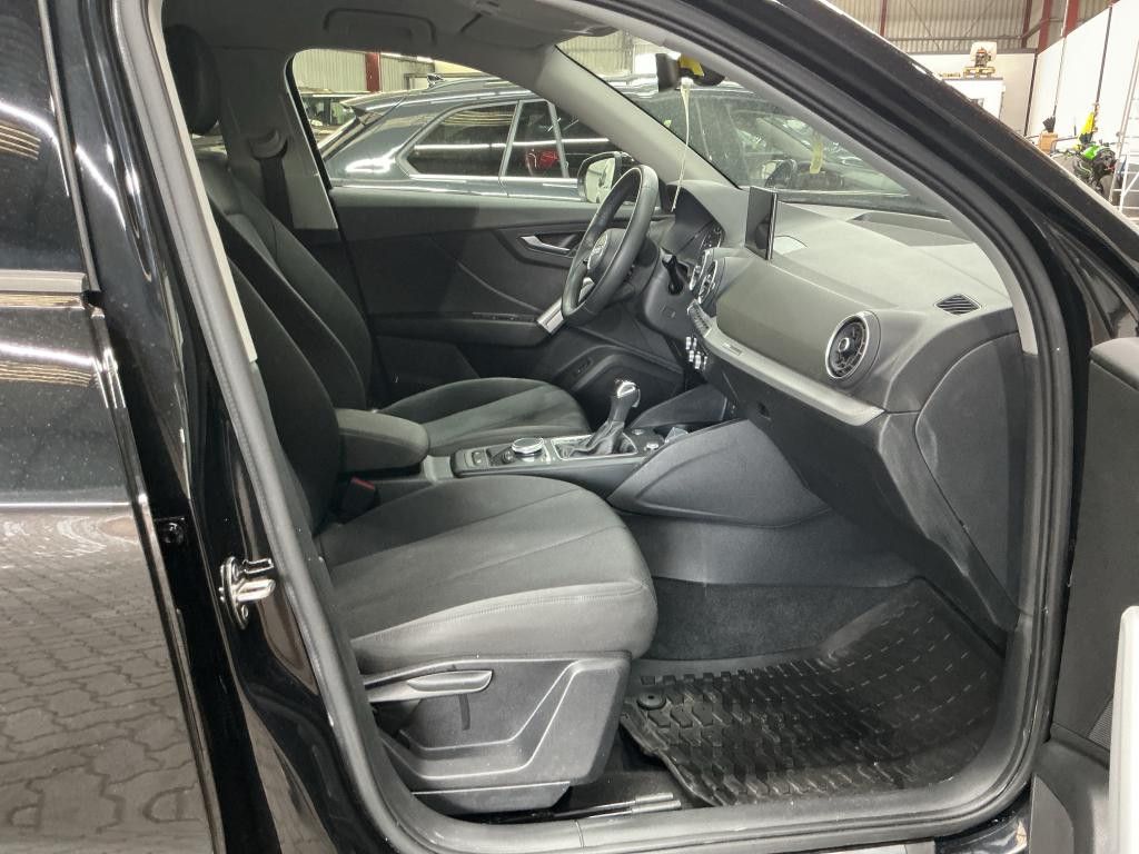 Fahrzeugabbildung Audi Q2 35 TFSI S tronic advanced-NAVI-LED-KAMERA-SHZ