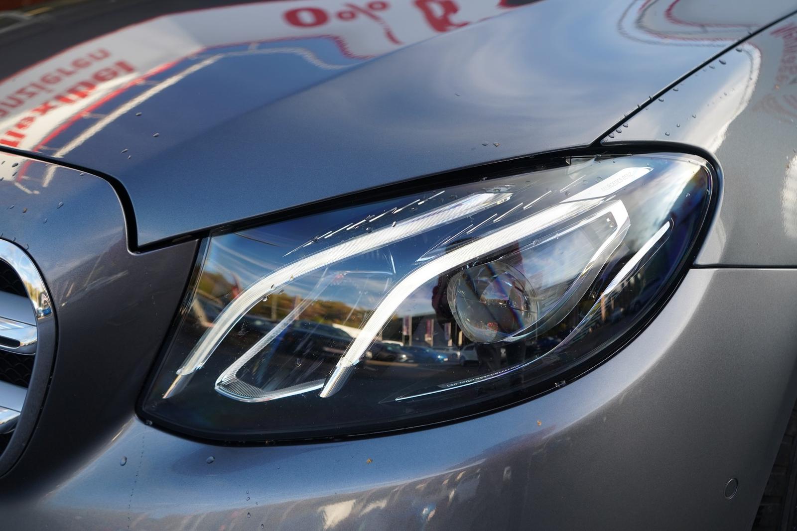Mercedes-Benz E220 dT-Modell Avantgarde Klimaaut. Navi LED AHK