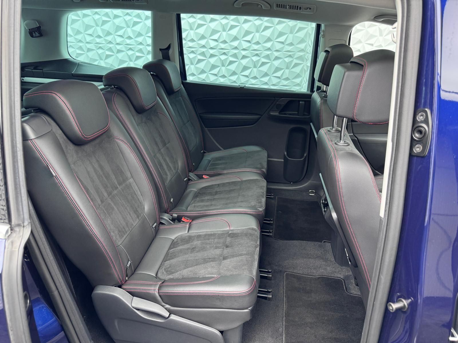 Fahrzeugabbildung SEAT 2.0 TDI FR-LINE/7-SITZE/PANO/AHK/STDHZ/MRY/E-TÜR