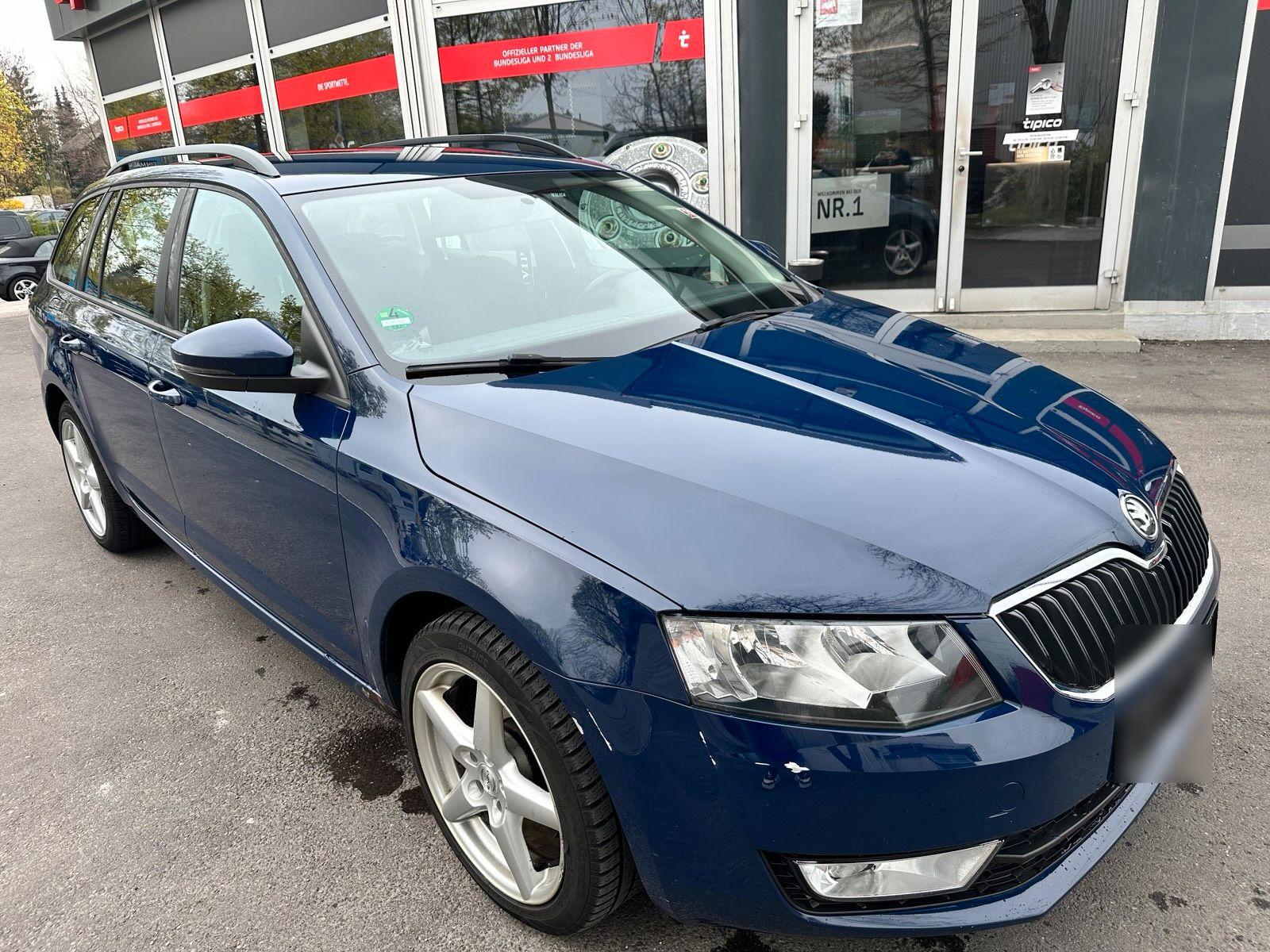 Skoda Octavia 2014 — interior