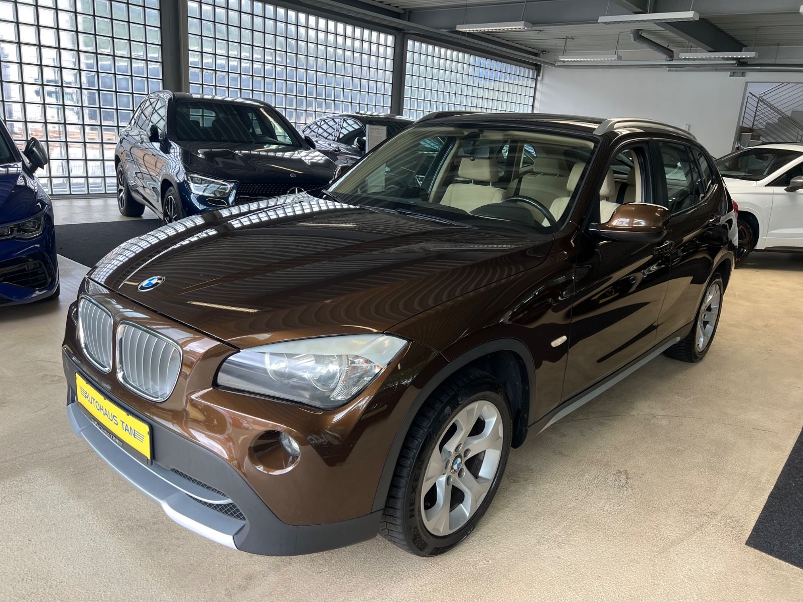 Fahrzeugabbildung BMW X1 xDrive 18 d 4x4 *MARAKESHBRAUN*