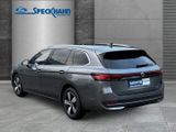 Volkswagen Passat Variant 1.5 eTSI 110 kW Business Mildhybr - Volkswagen Passat: V5