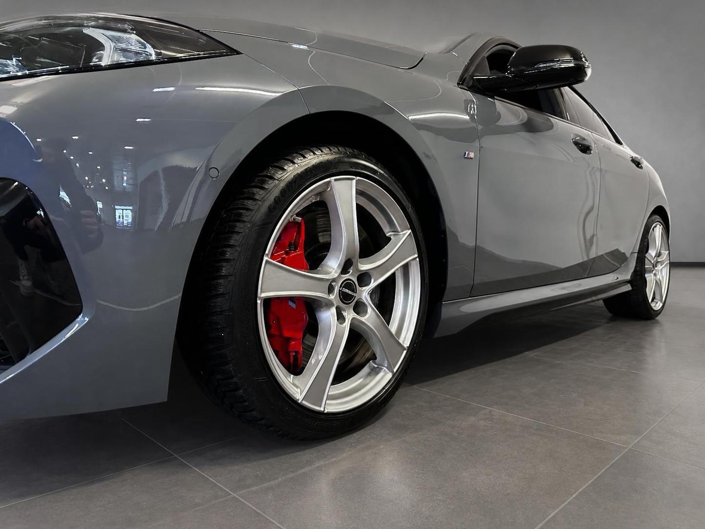 BMW M235i Gran Coupe xDrive//ACC//Pano//Keyless
