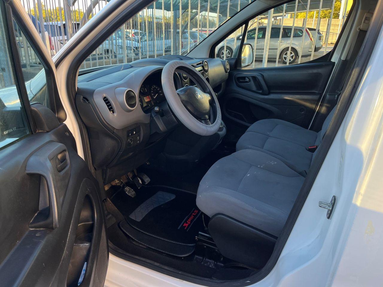 Peugeot Partner 2015 — photo 7