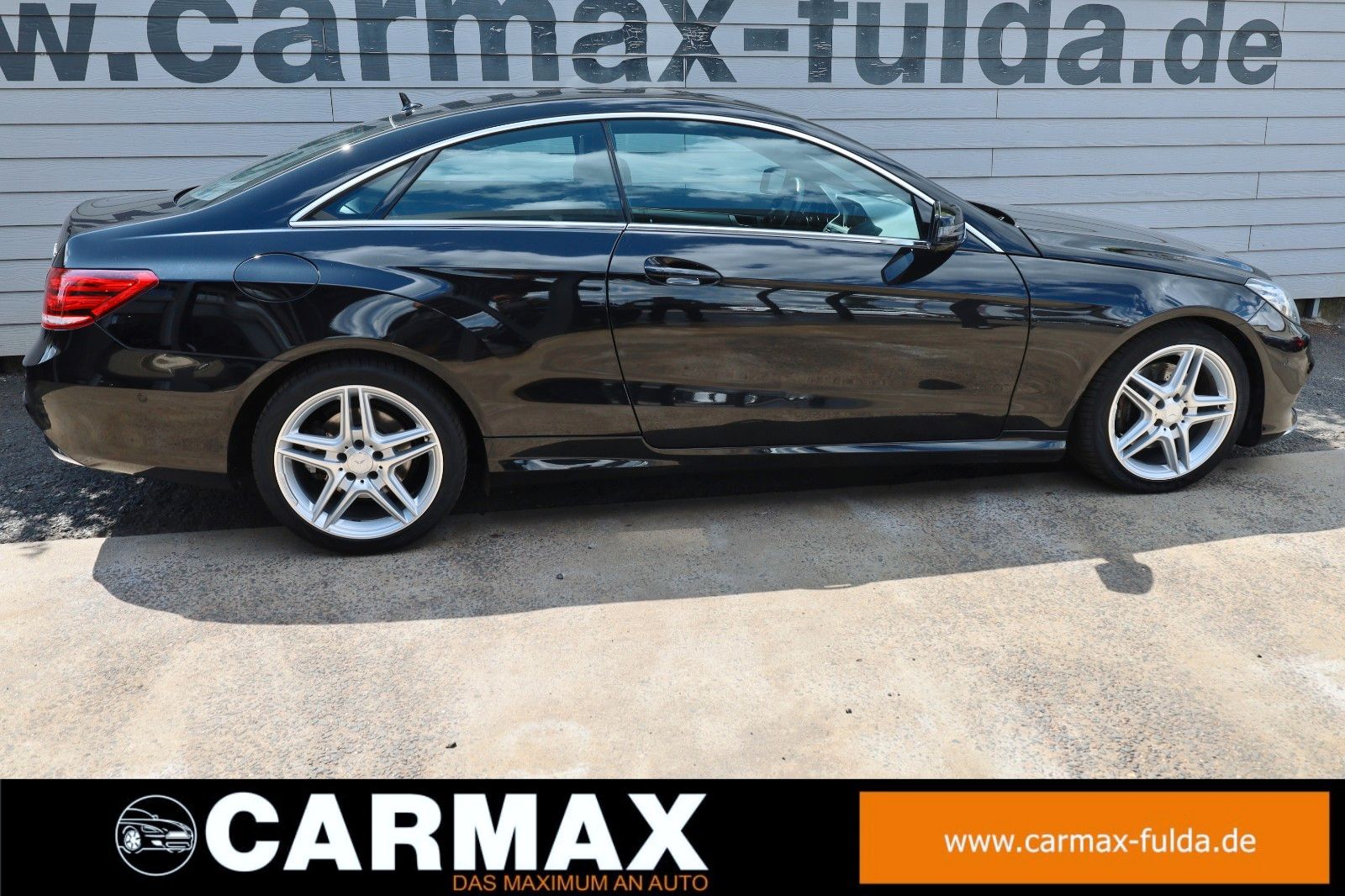 Fahrzeugabbildung Mercedes-Benz E 350d Coupe AMG Line Leder,Navi,LED,Kamera,SH