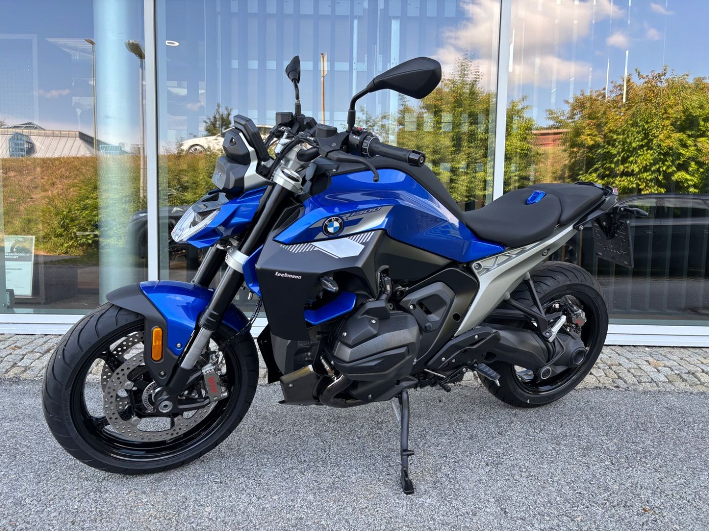 Fahrzeugabbildung BMW R 1300 R Exclusive 3 Pakete