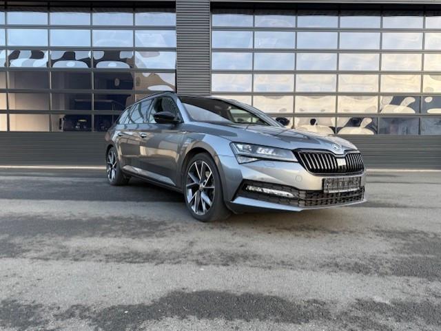 Skoda Superb Combi Sportline *2.HD.*27TKM*AHK*LED*WR*