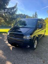 Volkswagen T5 Multivan Highline  - Volkswagen T5 Multivan mit Diesel-Antrieb: Kleinbus