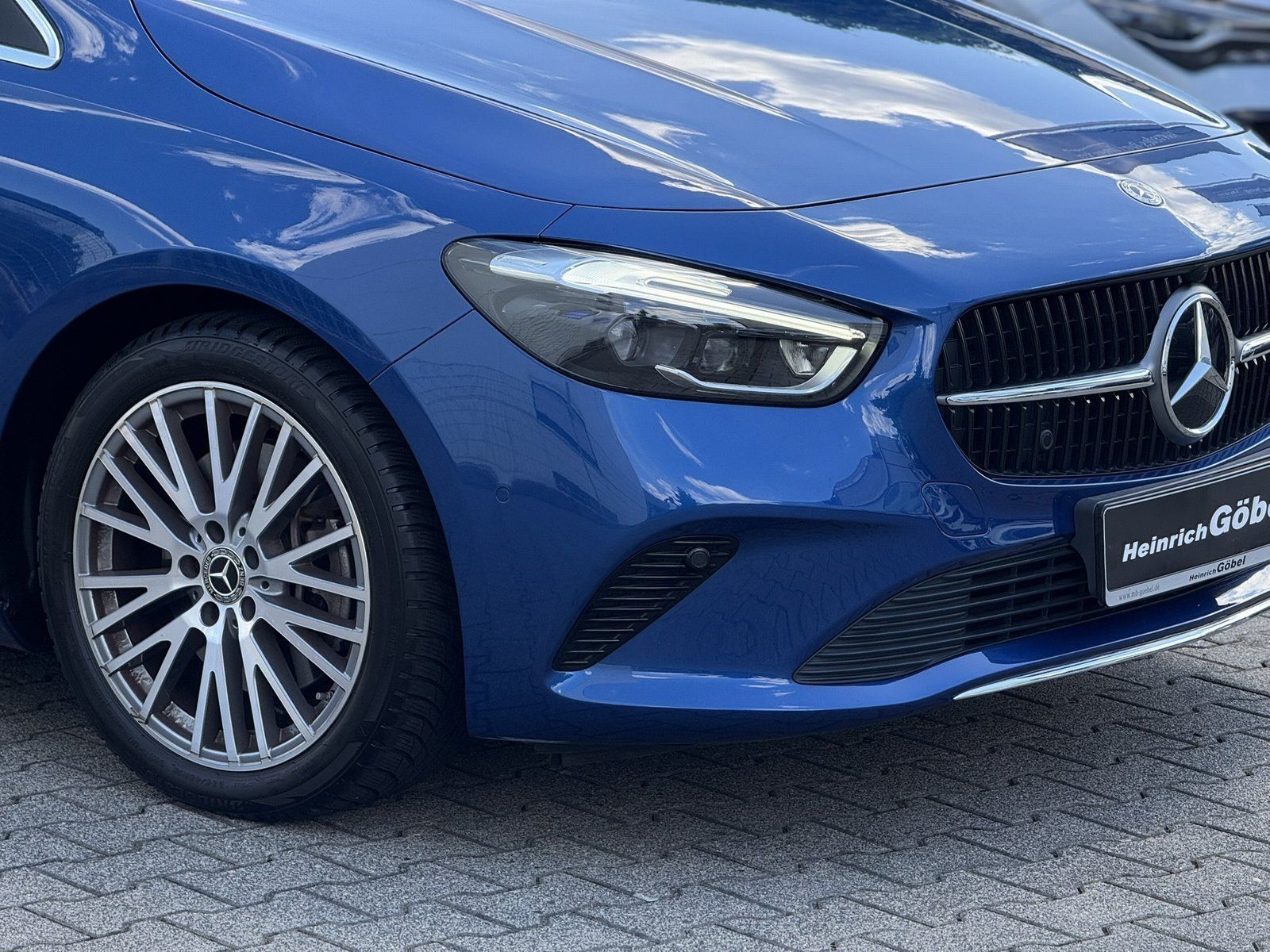 Fahrzeugabbildung Mercedes-Benz B 250 Progressive*4MATIC*TOTWINKEL*AHK*KAMERA*