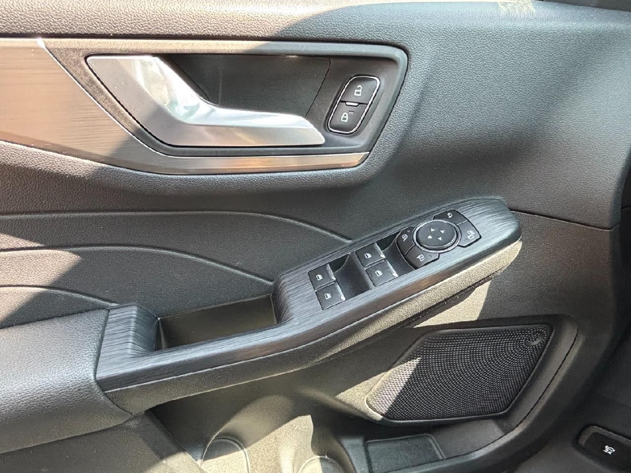 Fahrzeugabbildung Ford Kuga Plug-In Hybrid Titanium X