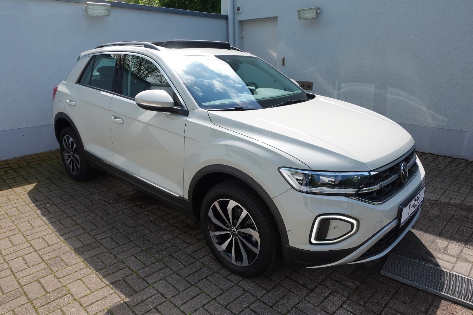 Volkswagen T-Roc 1,0 TSI Style Pano RFK AppC. LED