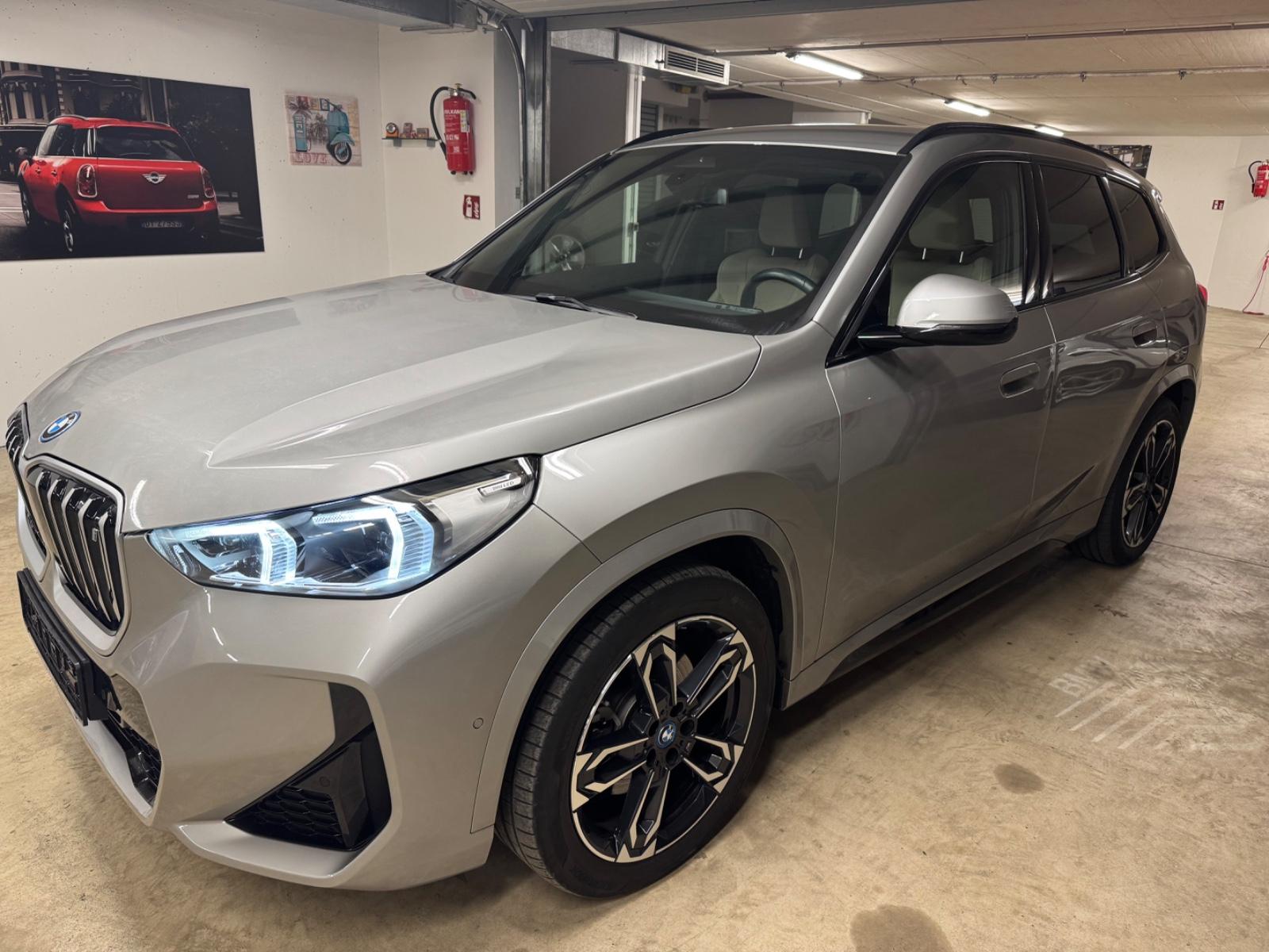 BMW iX1 30 xDrive M Sport,DAB,LED,Parkasist,Komfortz