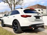 Infiniti QX70 5.0 S Premium SH/SK/SD/ACC - Infiniti: Q