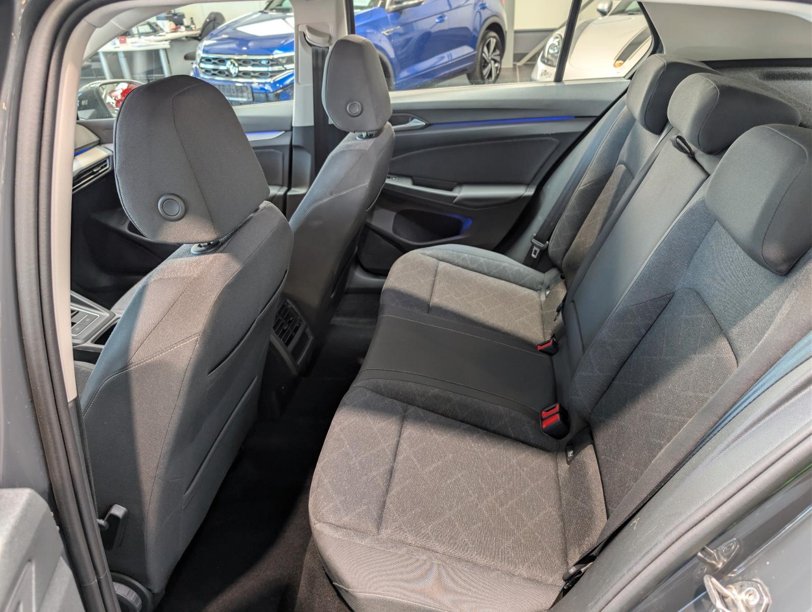 Volkswagen Golf 2.0 TDI SCR Life 1.Hand, миниатюра 9
