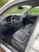 Volkswagen Tiguan Allspace 2.0 TDI SCR 176kW DSG 4MOTIO... - gebrauchte VW Tiguan Allspace aus dem Jahr 2017