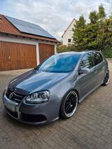 Volkswagen VW Golf V R32 - Volkswagen Golf: V R32