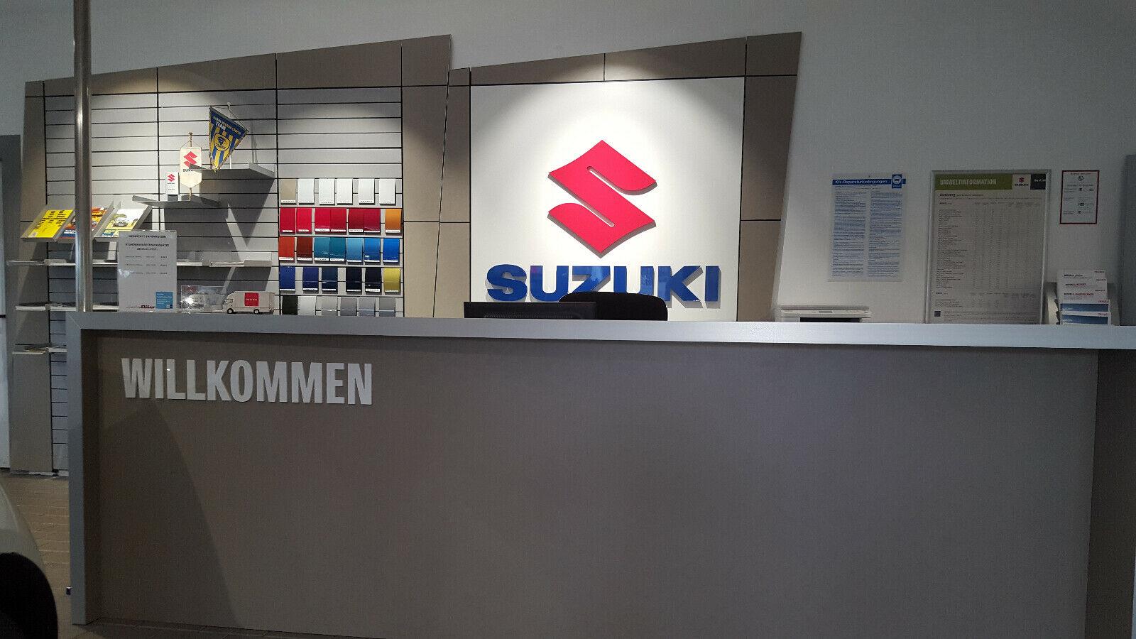 showroom-image-top