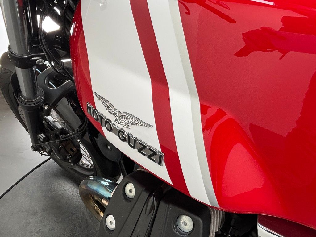 Fahrzeugabbildung Moto Guzzi V7 SPECIAL *MISTRAL-AUSPUFF *TOP-ZUSTAND