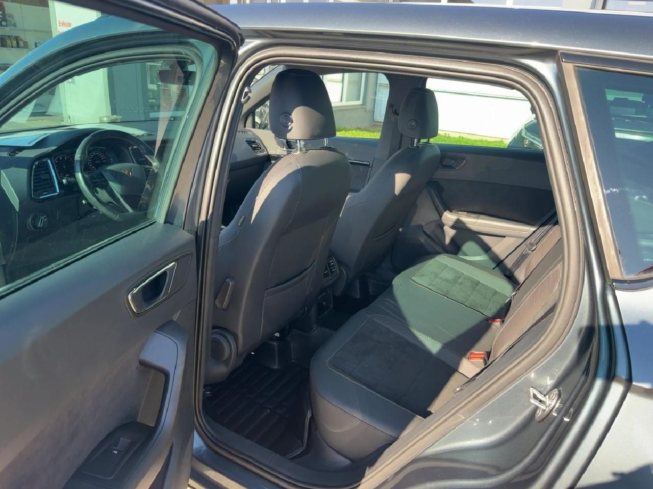 Fahrzeugabbildung CUPRA Ateca 2,0 TSI Basis 4x4 *SHZ+RKF+PDC+el.Heckklap