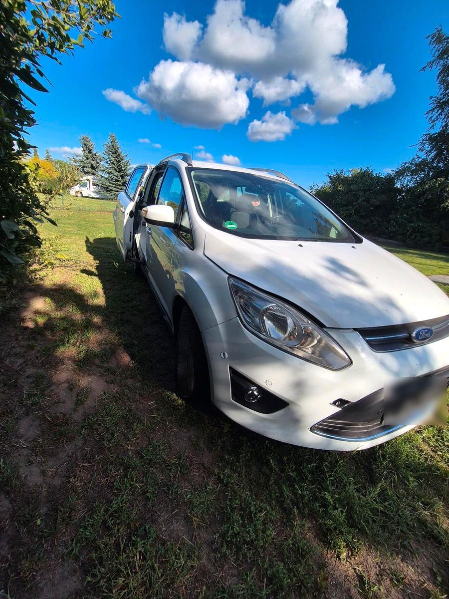 Ford C-MAX 2014 — photo 9