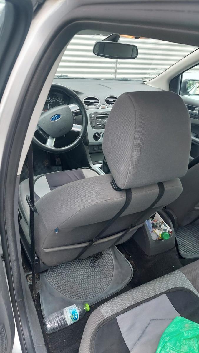 Ford Focus 2007 — interior
