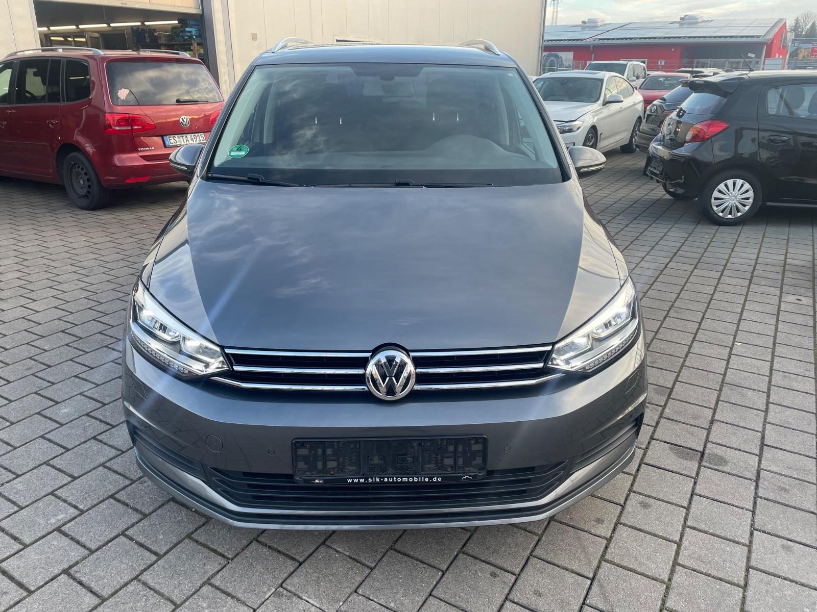 Volkswagen Touran ComfortlineTDi Autom-Navi-Park Assi-Xenon