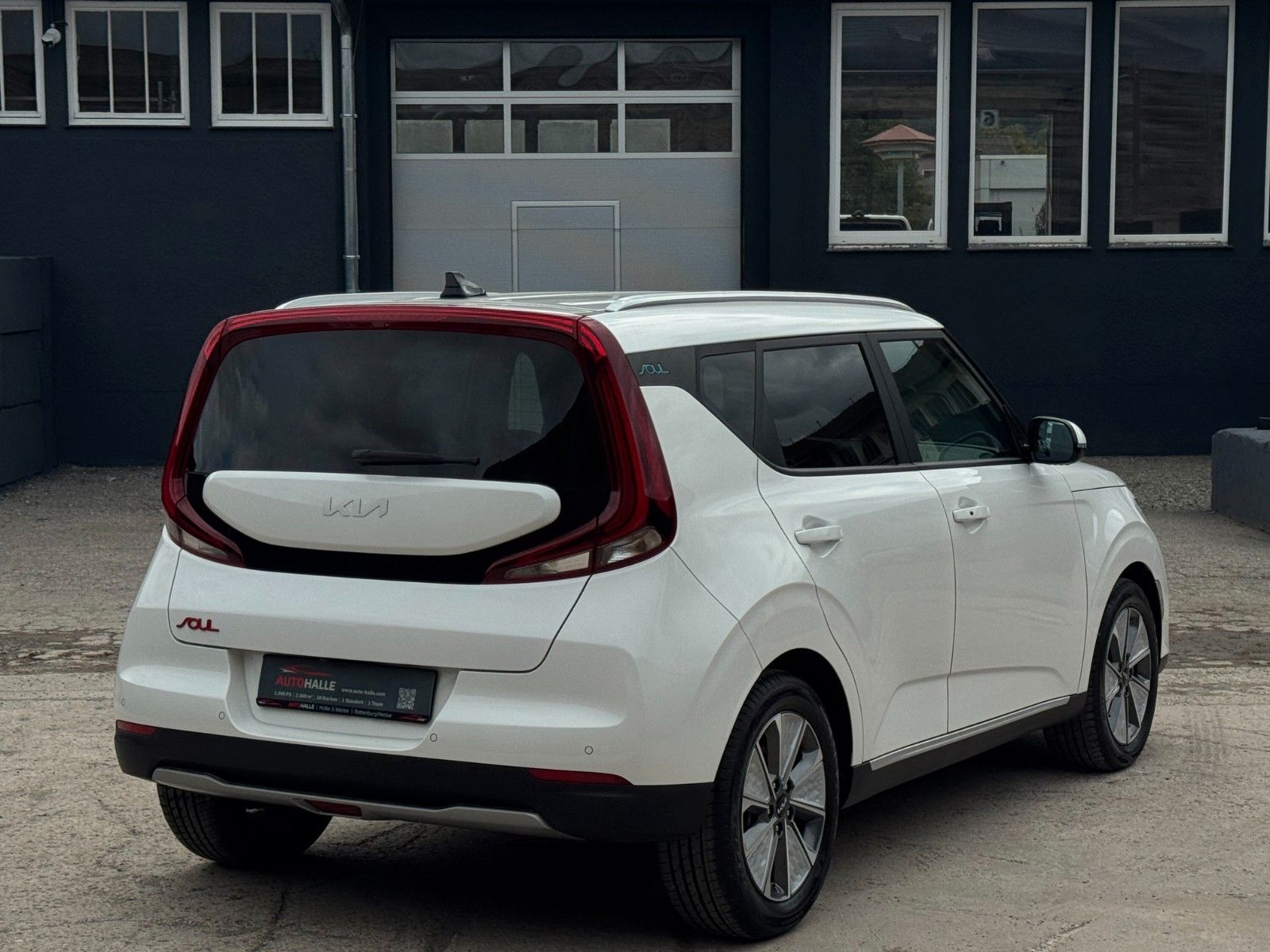 Fahrzeugabbildung Kia e-Soul Spirit Pano CarPlay H&K CAM ACC SHZ SBL