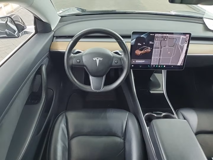 TESLA MODEL 3 - STANDARD PLUS - RWD - RANGE PLUS 81 - 299 CV - SIÈGES CHAUFFANTS