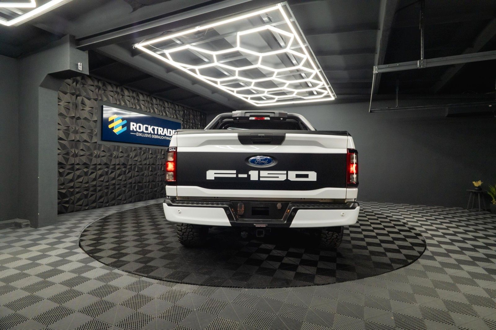 Fahrzeugabbildung Ford F150 5.0L V8 4x4 Offroad SuperCrew RAPTOR 19%