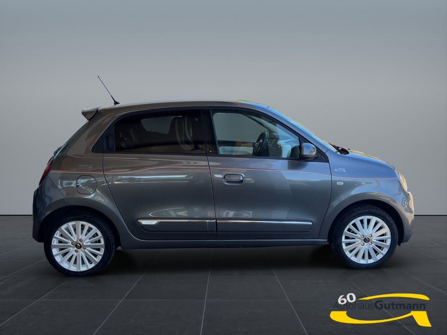 Fahrzeugabbildung Renault Twingo Vibes Electric Navi Apple CarPlay Android