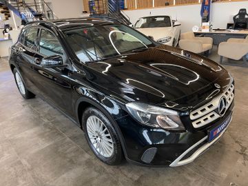 Mercedes-Benz GLA 180 *Kamera*PDC*Navi*Klima*Tempomat*