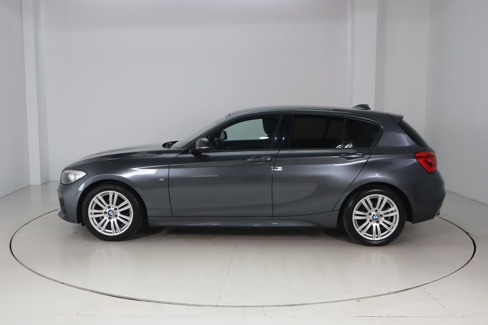 Fahrzeugabbildung BMW 118 i M Sport Paket 1. Hand