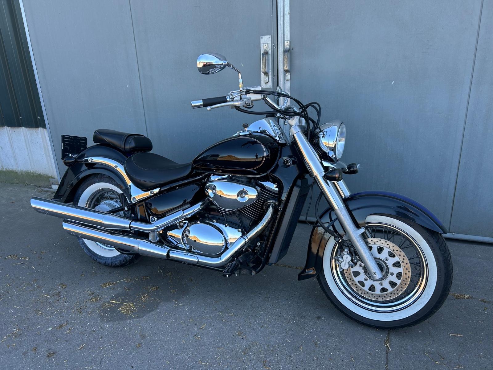 Suzuki VL 800 VOLUSIA