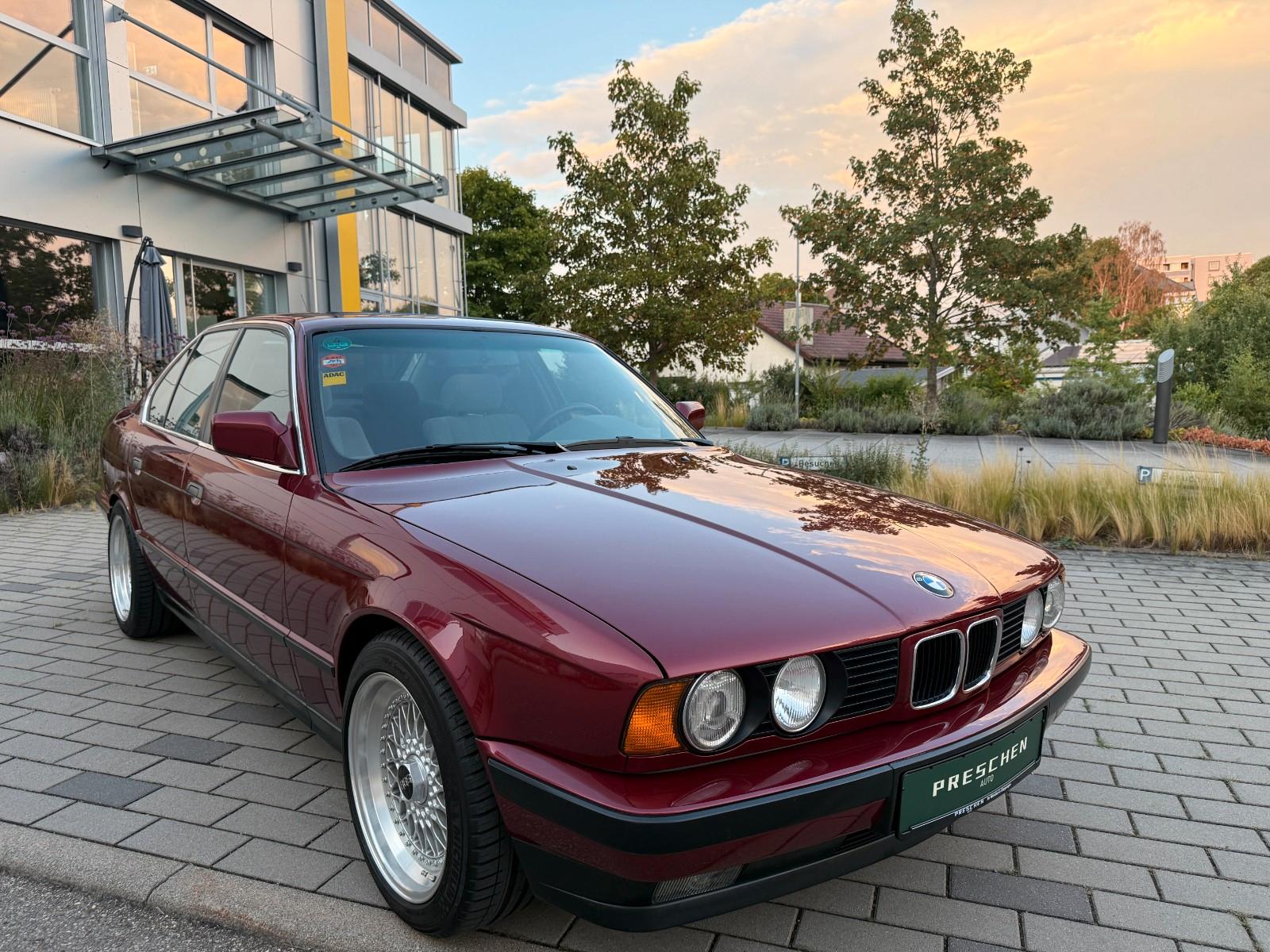 BMW 525I - 192 CV - TOIT OUVRANT -  BVM - VOLANT CUIR