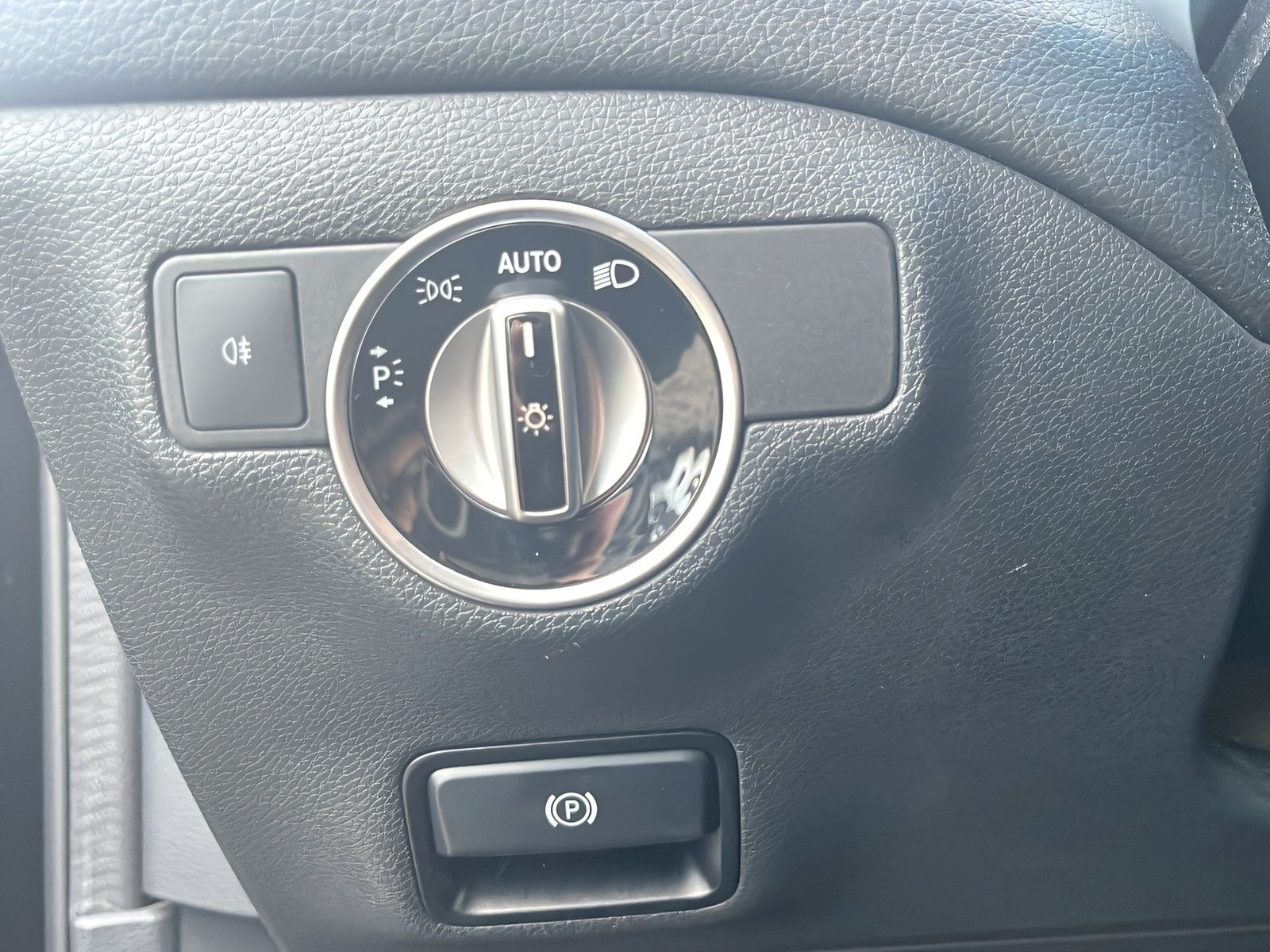 Fahrzeugabbildung Mercedes-Benz GLA 220 CDI 4Matic AMG NIGHT PARK ASISST MEMORY