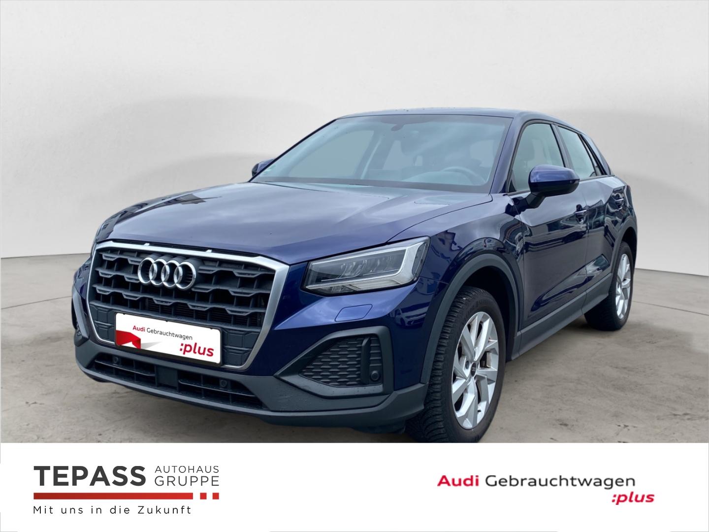 Audi Q2 35 TFSI CARPLAY AHK KAMERA PDC LED 17'' KLIMA