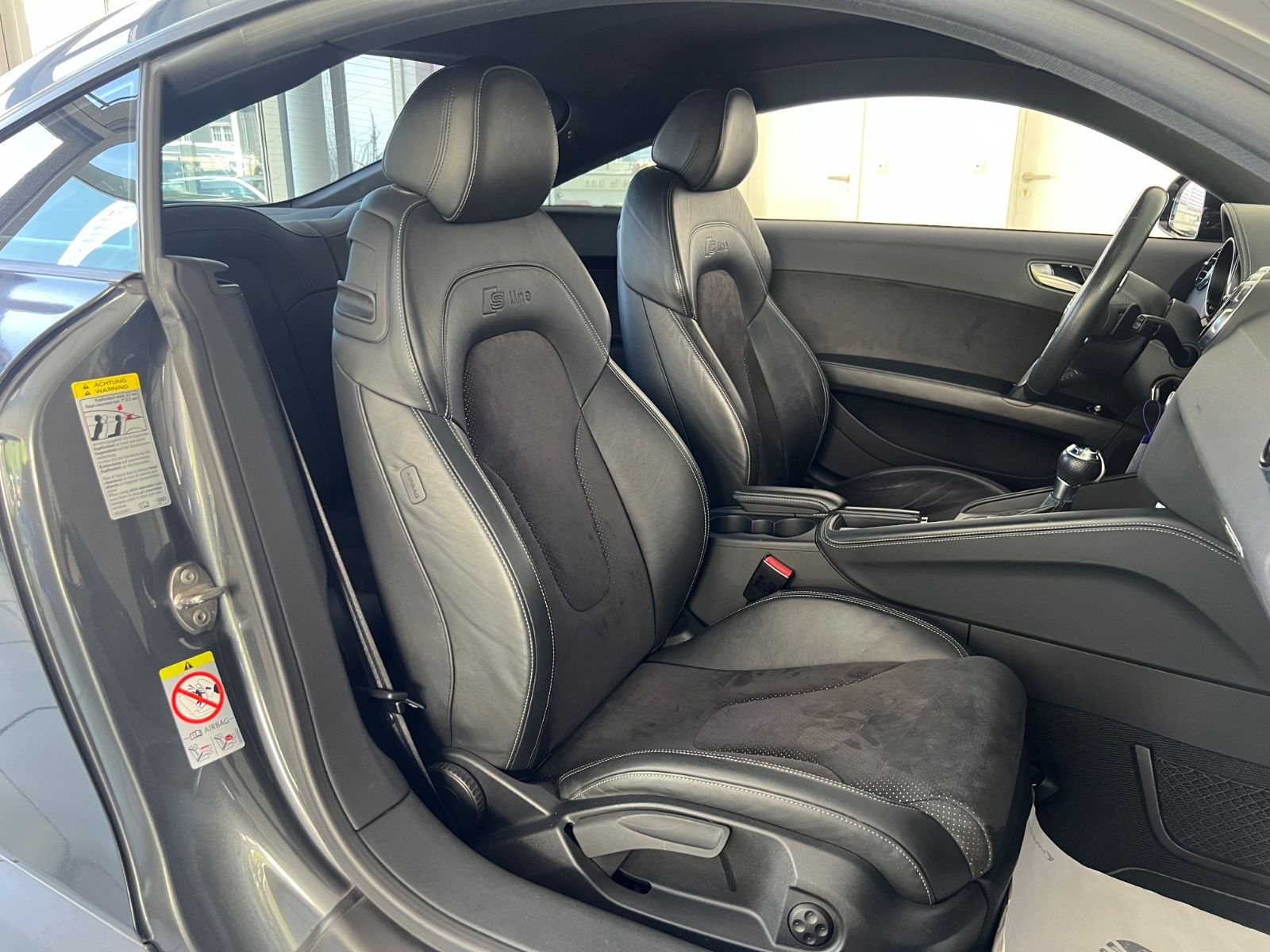 Fahrzeugabbildung Audi TT Coupe/ quattro 2.0 TFSI S line Competetion