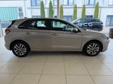 Hyundai i30 Trend Automatik Kamera Navi - Hyundai i30 Gebrauchtwagen in Bremen