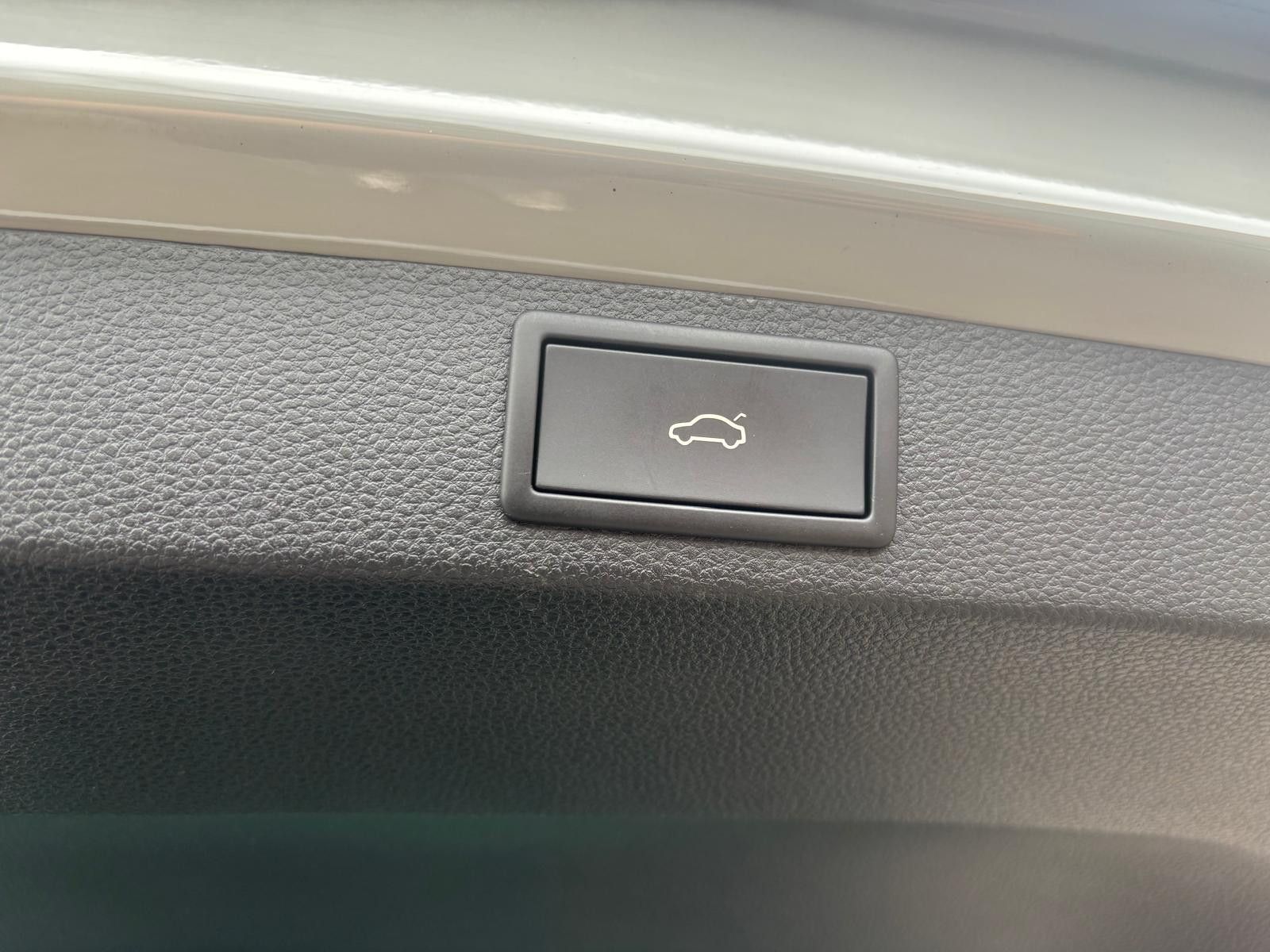 Fahrzeugabbildung SKODA Karoq SportLine 4x4-ACC-PANO-VIRTUAL-KAM-SHZ-LED