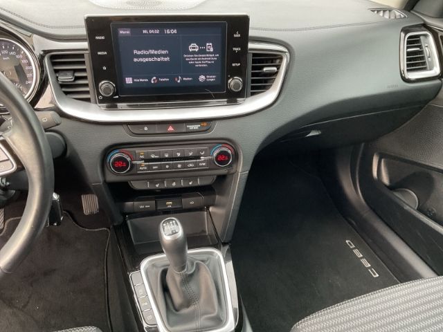 Fahrzeugabbildung Kia Ceed VISION *ALLWETTERREIFEN* *SITZHEIZUNG* *RÜC